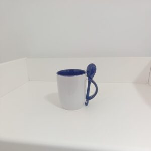 مج مع ملعقة