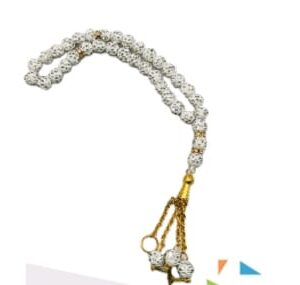 صورة مع مسبحة